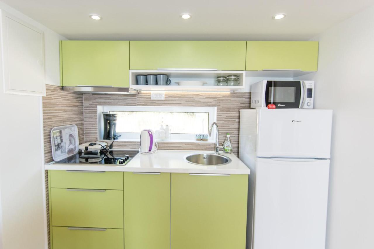 Mobile Home Opal 2 Биоград на Мору Екстериор снимка